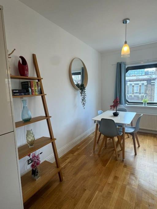 Апартаменты Heart Of Waterloo - Luxury Flat Лондон Экстерьер фото